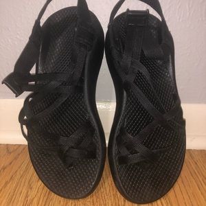 Black 4 strap chacos